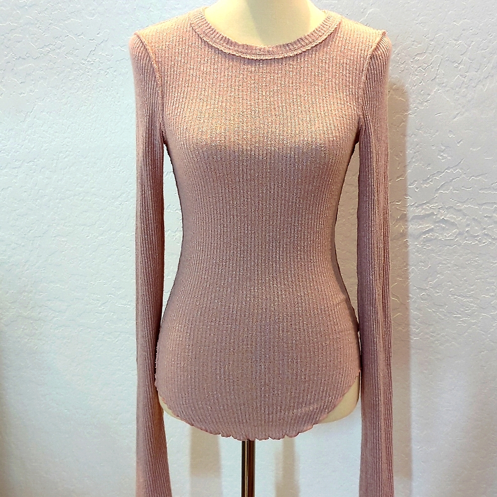 WE THE FREE  LUREX/Shimmer BABY BELLA TEE Medium PINK